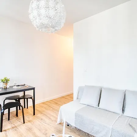 Simply Compans Centre Apartament